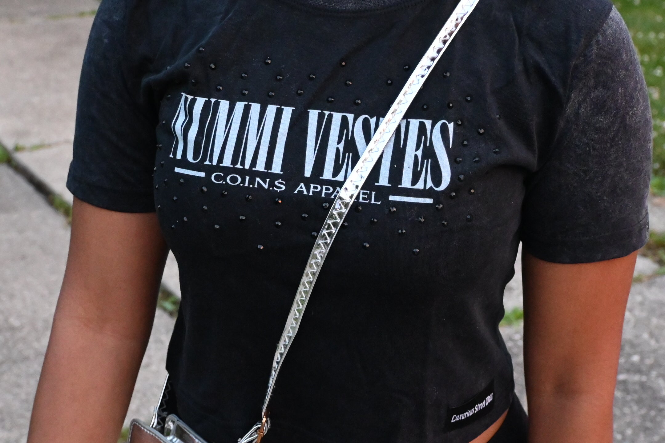 NUMMI VESTES BLACK ACID WASHED WOMAN'S  CROP TOP SHIRT